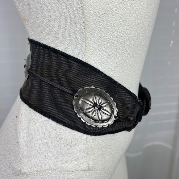 Unbranded Black Canvas Leather Wide Waist Belt Silver Concho Western Boho 29.5in - Picture 6 of 13